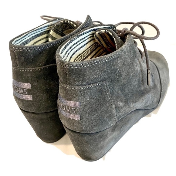Toms Grey Suede 2.75” Wedge Booties / Shooties for Work Casual Day Out Size 7.5 - Picture 4 of 13